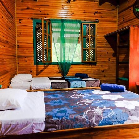 Aldina S Guest House Cahuita Dış mekan fotoğraf