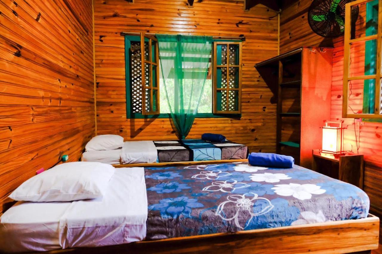 Aldina S Guest House Cahuita Dış mekan fotoğraf