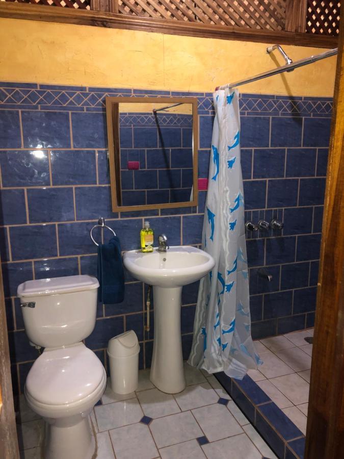 Aldina S Guest House Cahuita Dış mekan fotoğraf